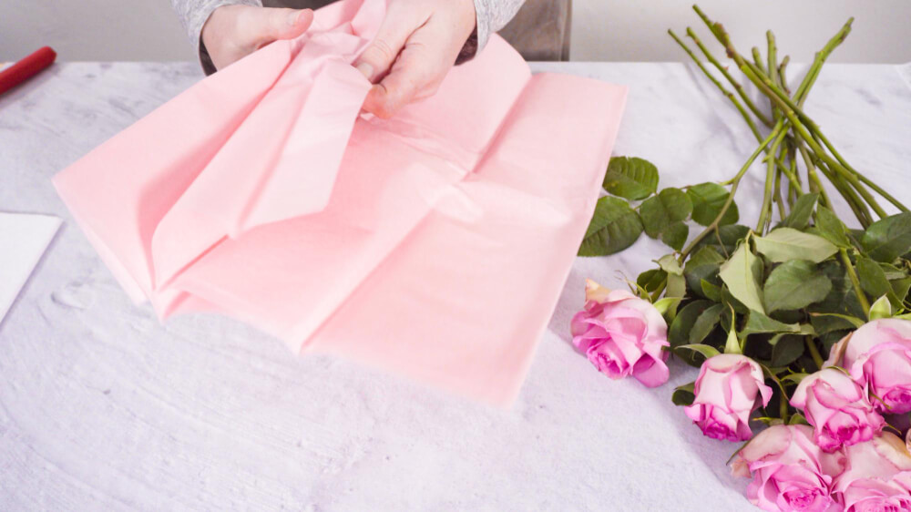 Tekstilne rolne – eko-trend u pakovanju buketa