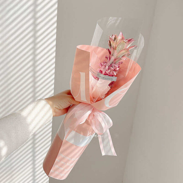 Kreativni materijali za stvaranje impresivnih cvetnih aranžmana