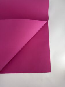 pena-papir-tamno-ciklama